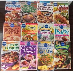 Lot of 12 Vintage Pillsbury Classic Cookbooks Magazines 1990s 2000s Recipes